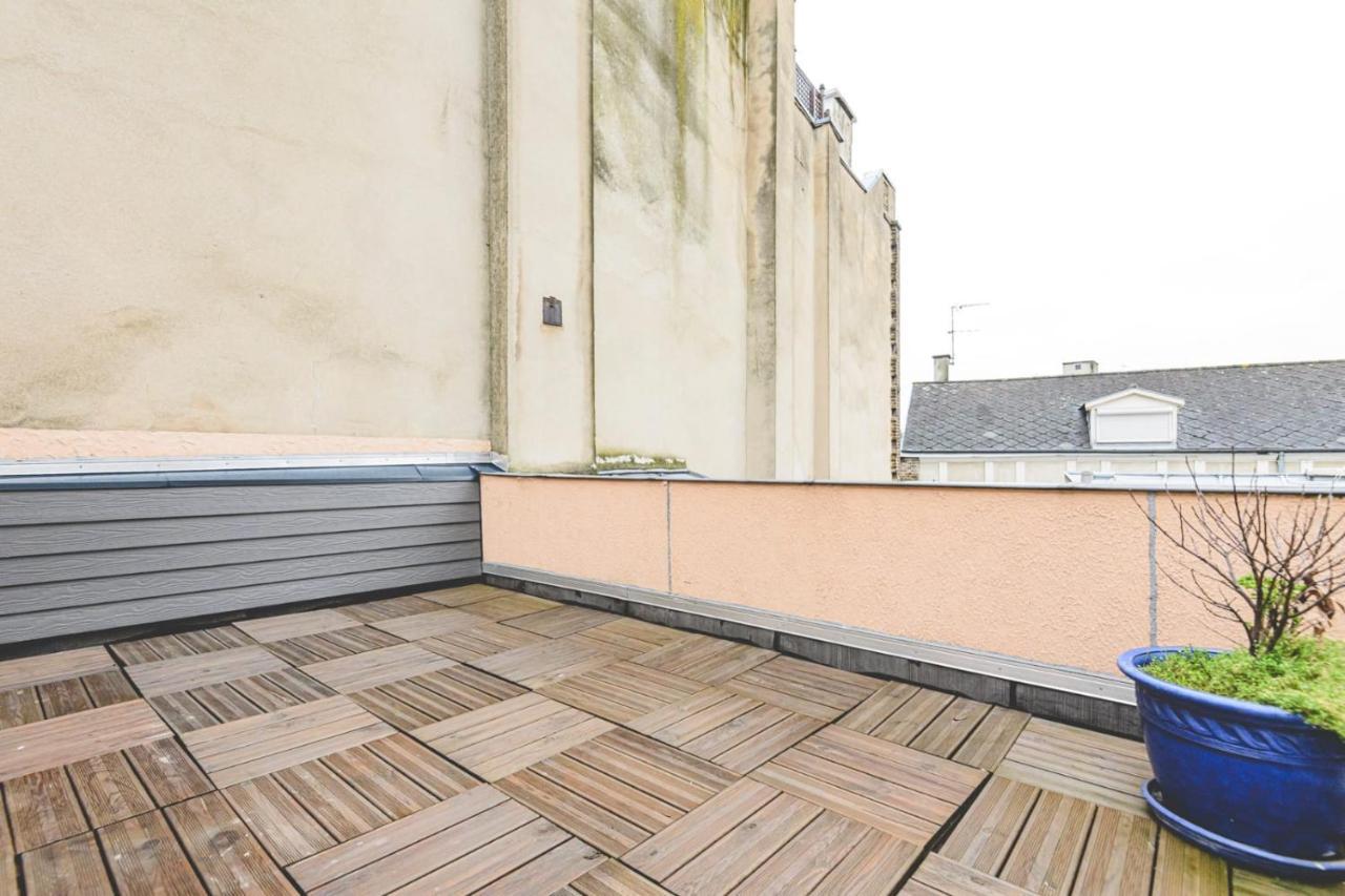 Appartement Lumineux Proche Cathedrale Reims Esterno foto